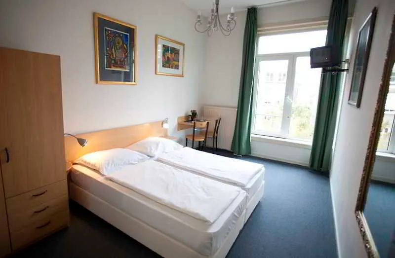 Quentin England Hotel Amsterdam 2*,  Netherlands